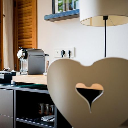 Das Tegernsee Ngoại thất bức ảnh A Nespresso machine in a hotel room